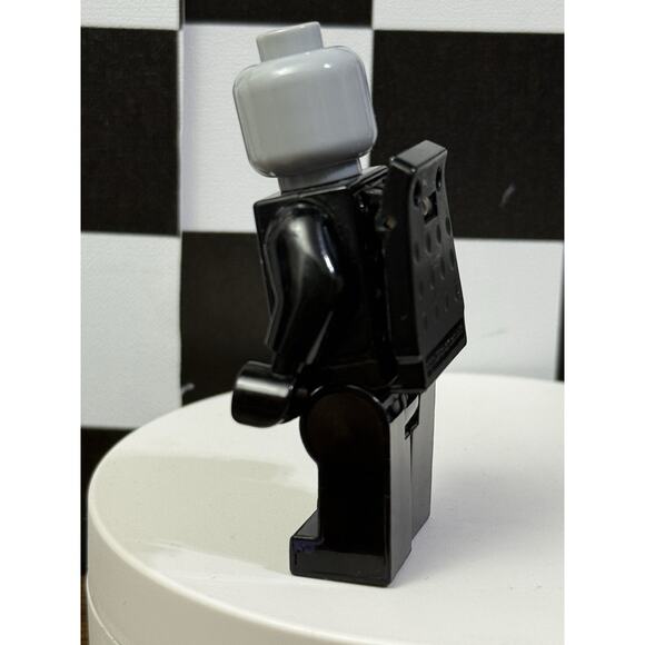 LEGO Star Wars Darth Vader LED Clip Lite Flashlight 3” - Picture 5 of 9